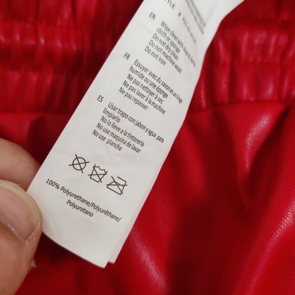 Forever 21 Women's Faux Leather Pants Size M Red Shiny Cargo Casual Party Dinner - Picture 7 of 13